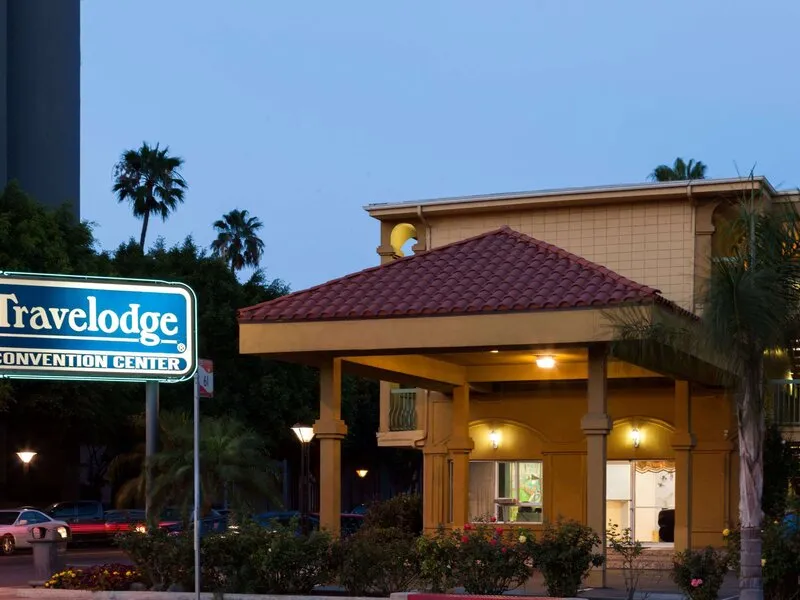 Travelodge by Wyndham Long Beach Convention Center · Anbieterbild von TUI