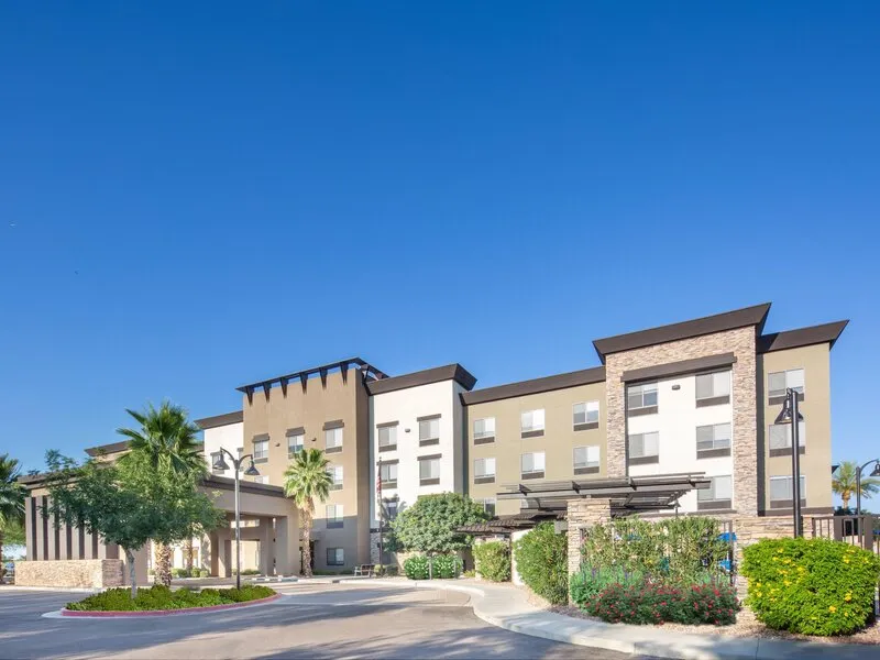 Holiday Inn Express & Suites Surprise · Anbieterbild von TUI