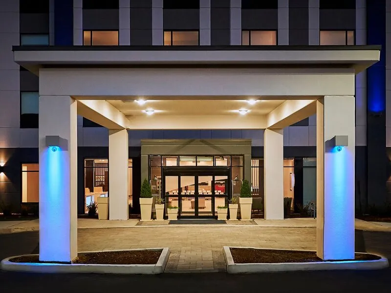 Holiday Inn Express & Suites Brantford · Anbieterbild von TUI