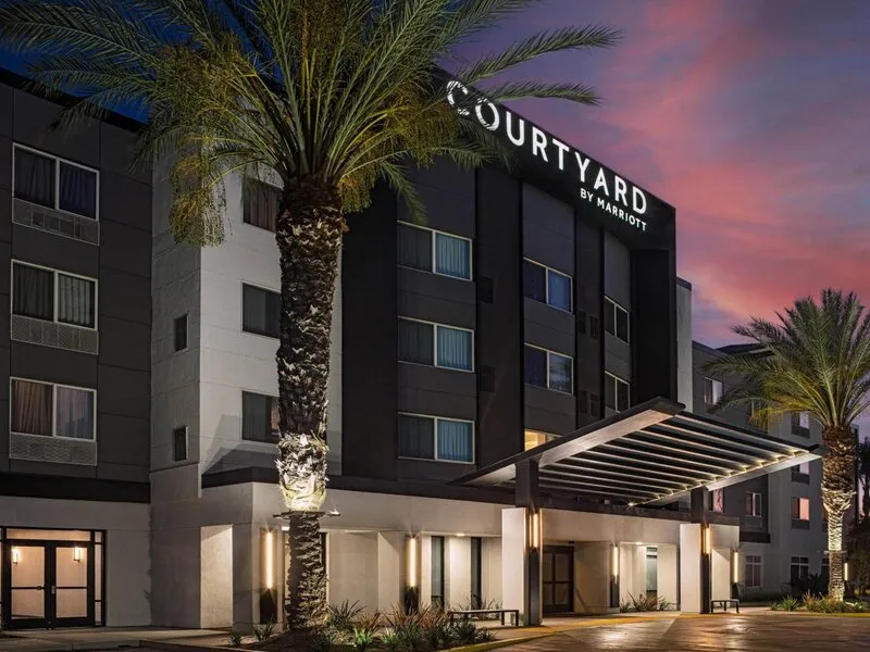 Courtyard by Marriott Anaheim at Disneyland Resort · Anbieterbild von TUI