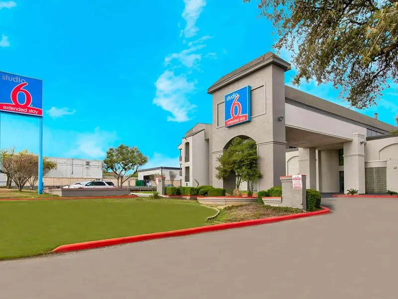 Studio 6 San Antonio Airport · Anbieterbild von TUI