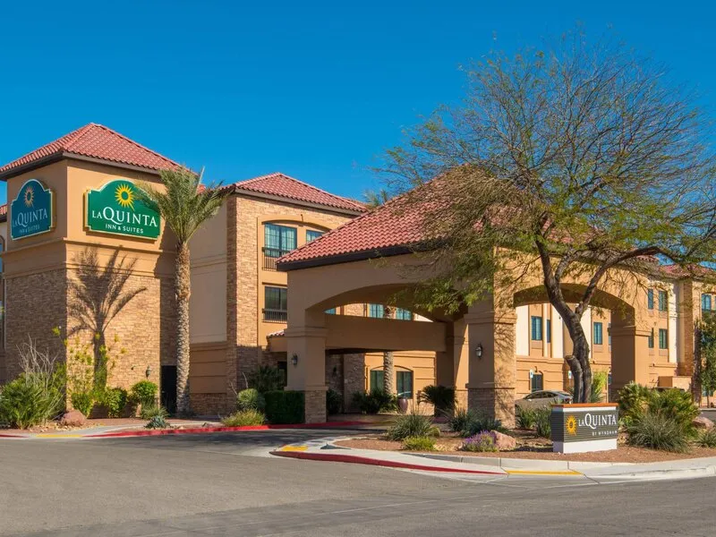 La Quinta Inn & Suites by Wyndham Las Vegas Airport South · Anbieterbild von TUI