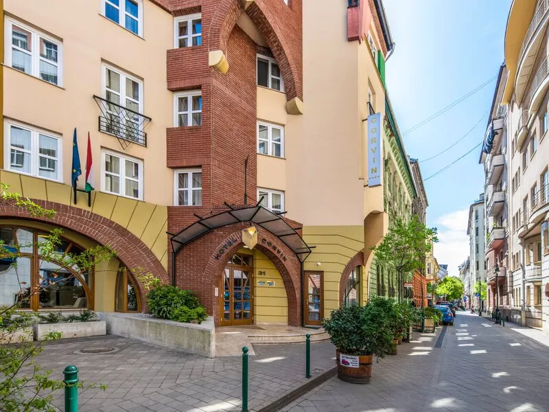 Corvin Hotel Budapest - Corvin Wing · Anbieterbild von TUI