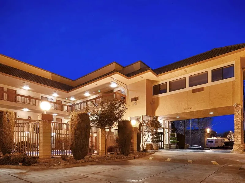 Best Western Inn Of Hayward · Anbieterbild von TUI