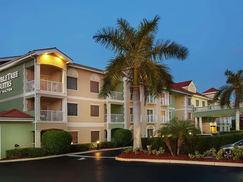 DoubleTree Suites by Hilton Hotel Naples · Anbieterbild von TUI