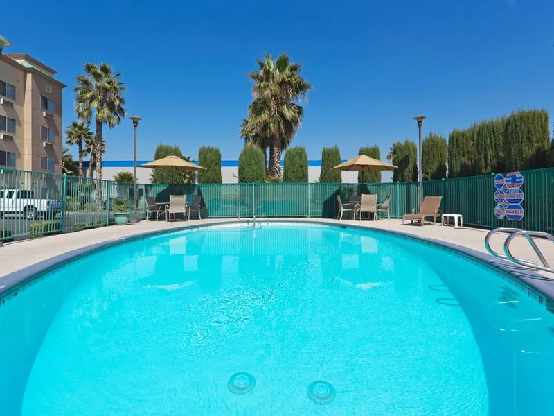 Holiday Inn Express Bakersfield · Anbieterbild von TUI