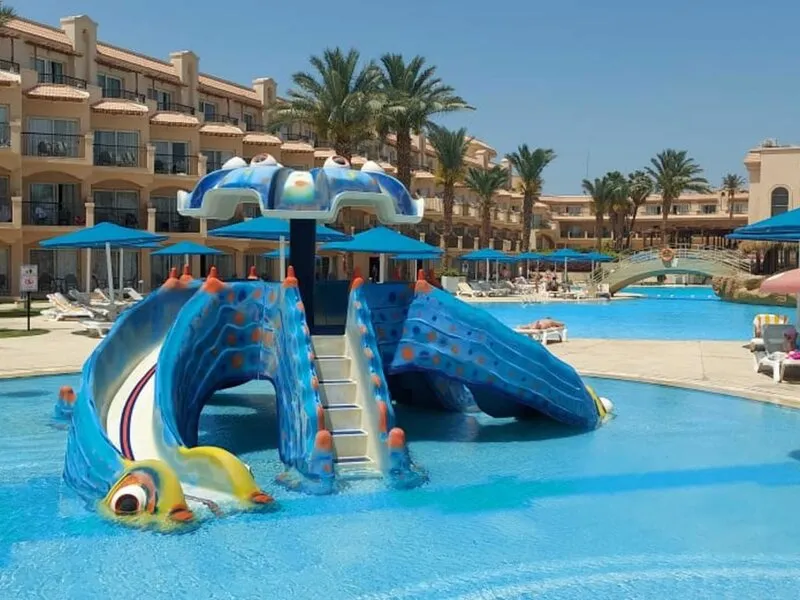 V Beach Resort Sahl Hasheesh · Anbieterbild von TUI