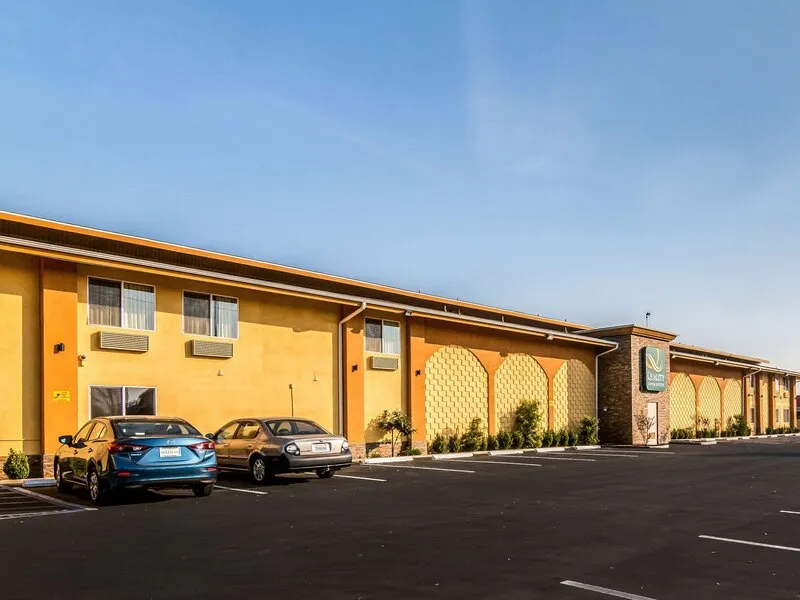 Quality Inn & Suites Bakersfield · Anbieterbild von TUI