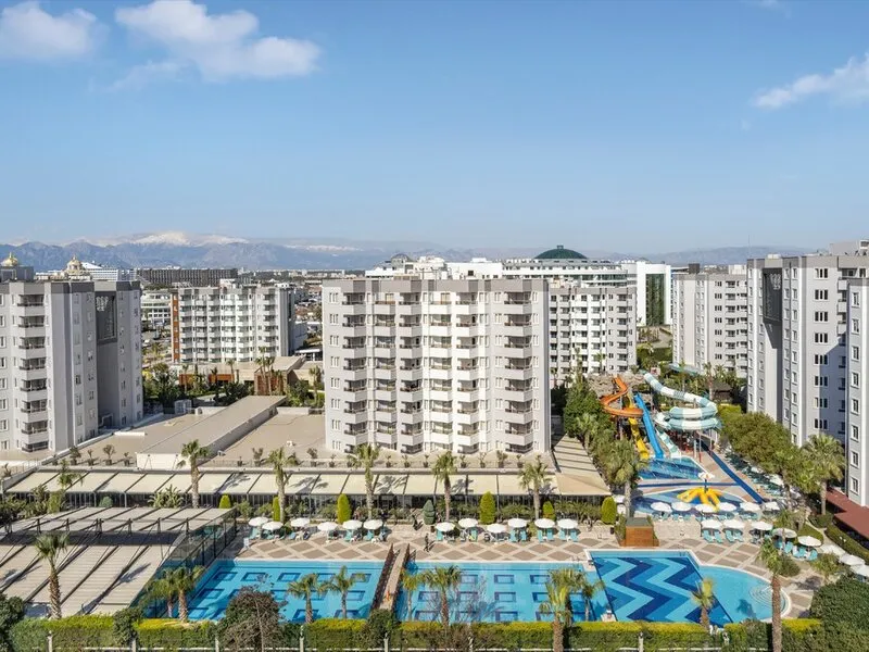 Ramada Resort Lara · Anbieterbild von TUI