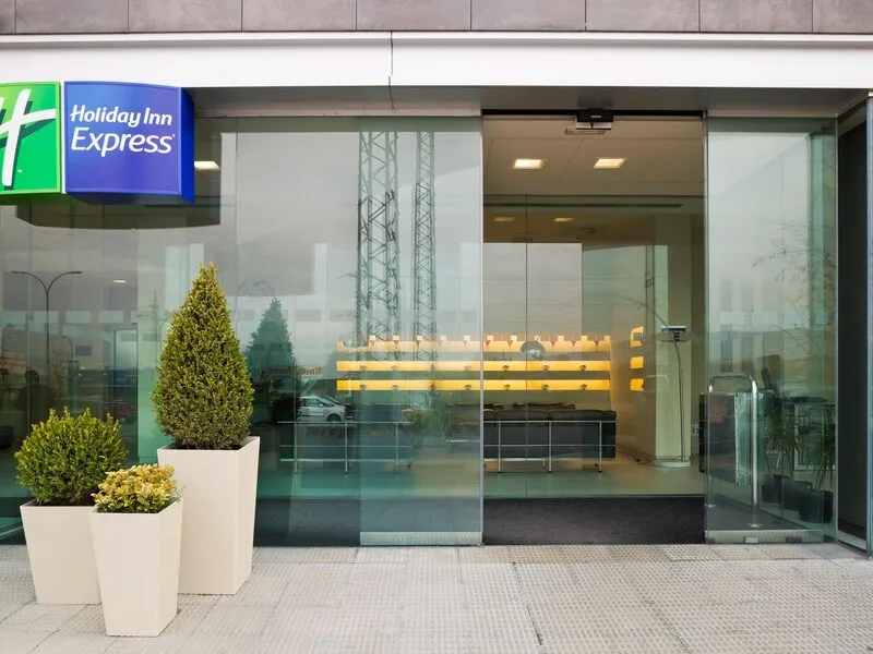 Holiday Inn Express Pamplona · Anbieterbild von TUI