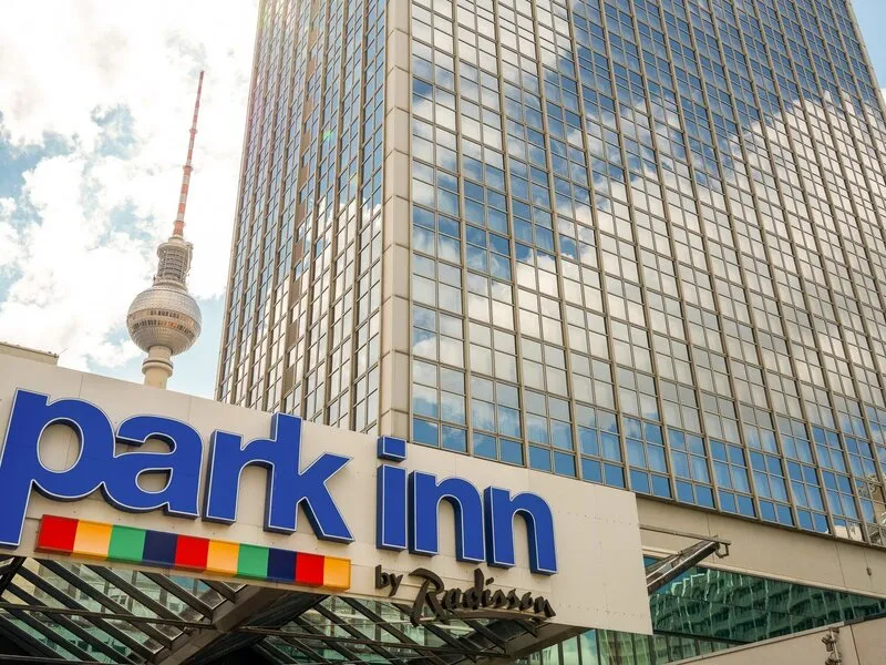Park Inn by Radisson Berlin Alexanderplatz · Anbieterbild von TUI