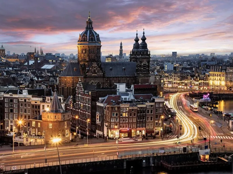 DoubleTree by Hilton Amsterdam Centraal Station · Anbieterbild von TUI
