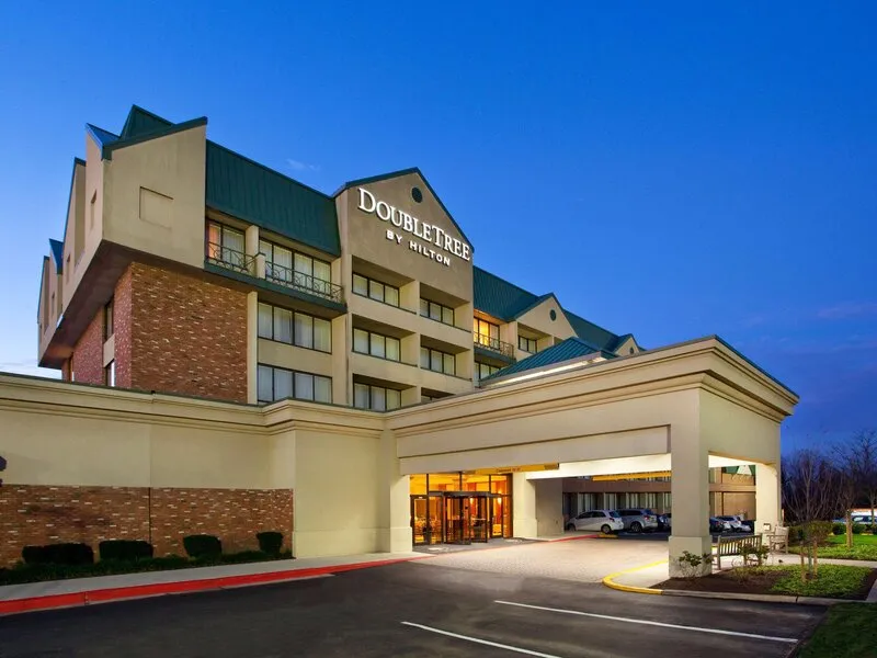 DoubleTree by Hilton Baltimore North - Pikesville · Anbieterbild von TUI