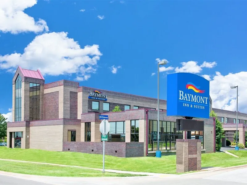 Baymont Inn & Suites Springfield South Highway 65 · Anbieterbild von TUI