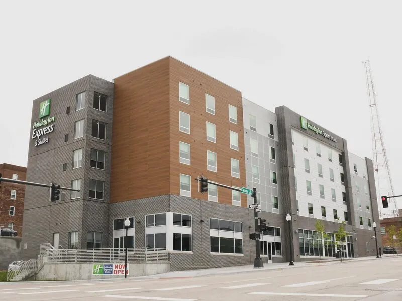 Holiday Inn Express & Suites Omaha Downtown - Airport · Anbieterbild von TUI
