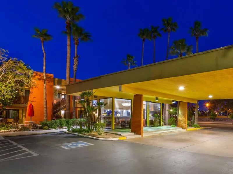 Royal Sun Inn & Suites · Anbieterbild von TUI