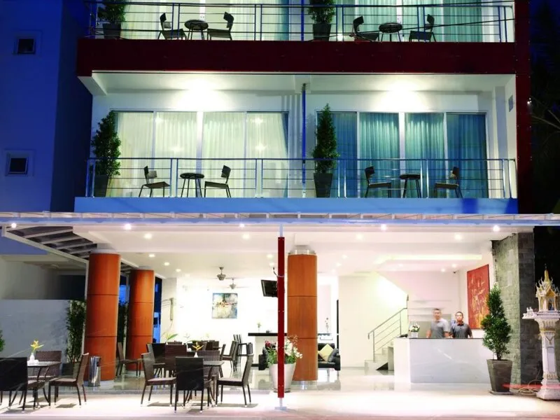 One World One Home Naiharn Hotel · Anbieterbild von TUI
