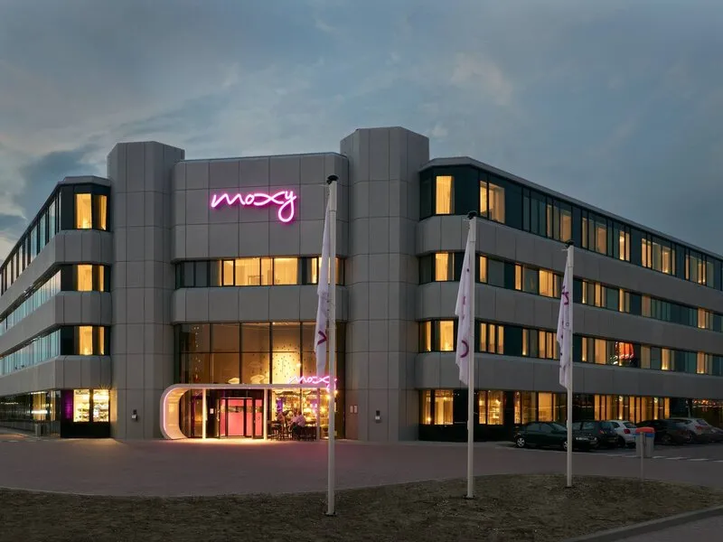 Moxy Amsterdam Schiphol Airport · Anbieterbild von TUI