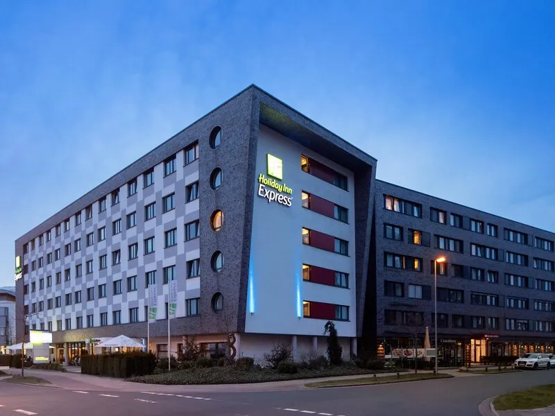 Holiday Inn Express Bremen Airport · Anbieterbild von TUI