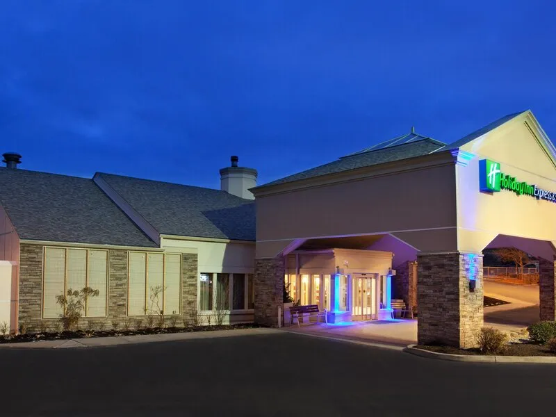Holiday Inn Express & Suites Pittsburgh Airport · Anbieterbild von TUI