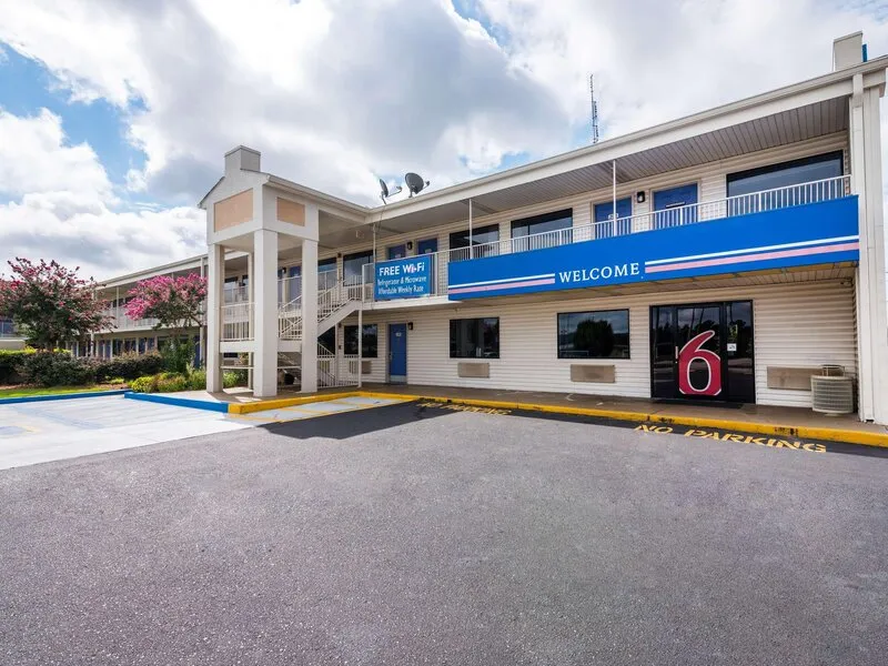 Motel 6 Anniston Al · Anbieterbild von TUI