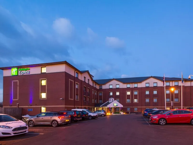 Holiday Inn Express Bristol North · Anbieterbild von TUI