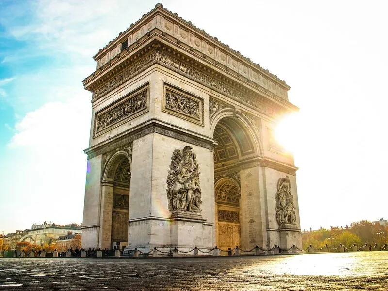 Renaissance Paris Arc de Triomphe · Anbieterbild von TUI