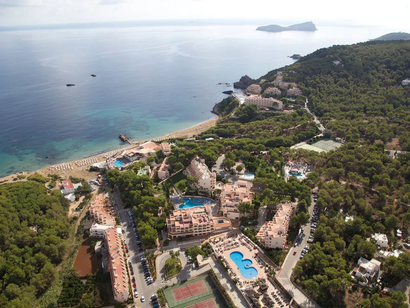 Invisa Figueral Resort - Hotel Club Cala Blanca · Anbieterbild von TUI