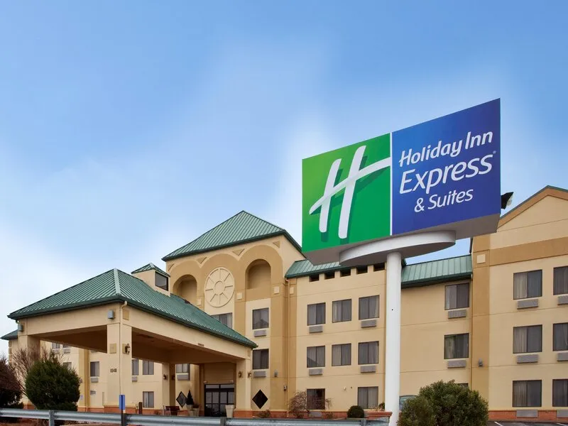 Holiday Inn Express & Suites St. Louis West - Fenton · Anbieterbild von TUI