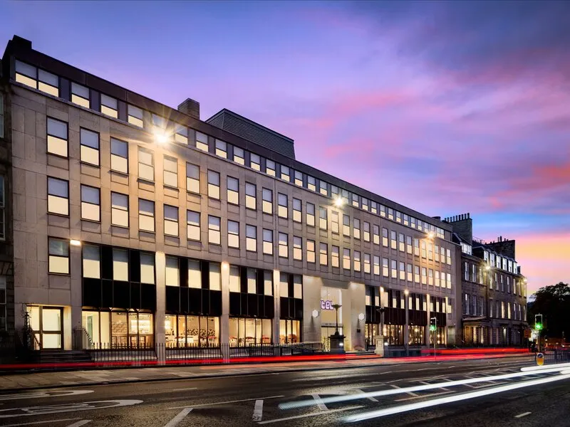 YOTEL Edinburgh · Anbieterbild von TUI