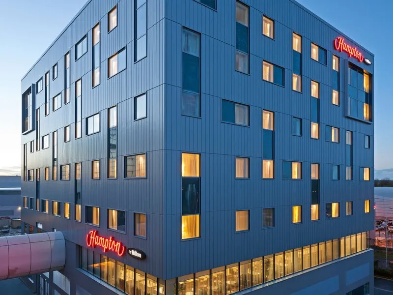 Hampton by Hilton London Gatwick Airport · Anbieterbild von TUI