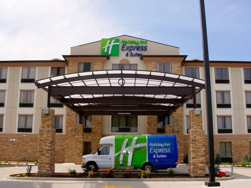 Holiday Inn Express & Suites St Louis Airport · Anbieterbild von TUI