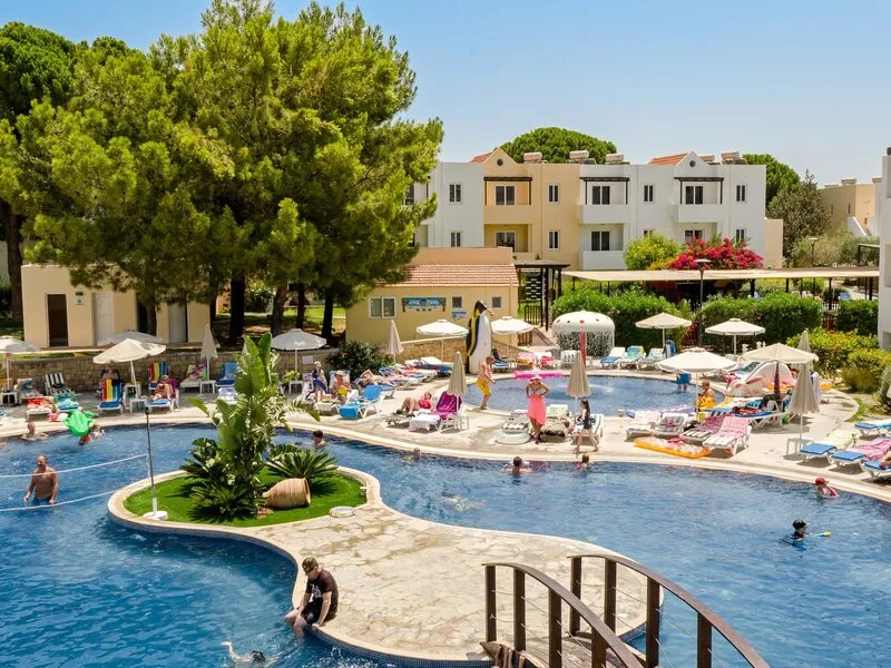 Matina Pefkos ApartHotel · Anbieterbild von TUI