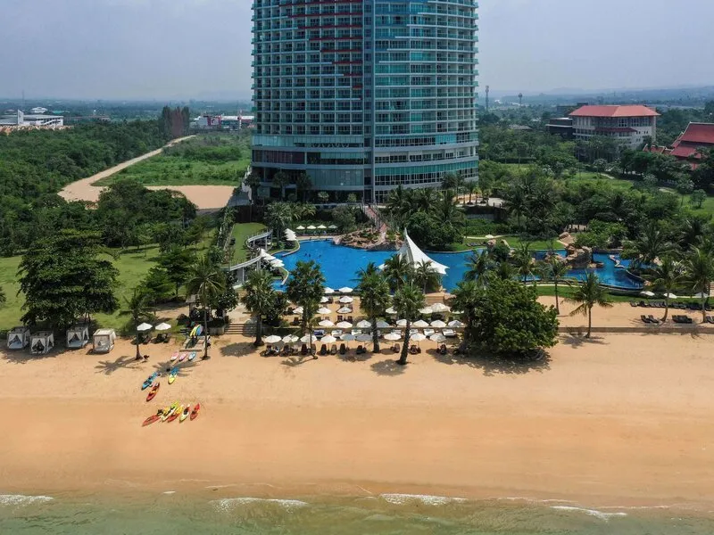 Mövenpick Siam Hotel Na Jomtien Pattaya · Anbieterbild von TUI
