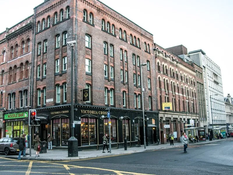 Base Serviced Apartments - Sir Thomas Street · Anbieterbild von TUI