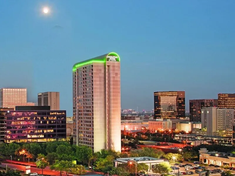 DoubleTree by Hilton Hotel & Suites Houston by the Galleria · Anbieterbild von TUI