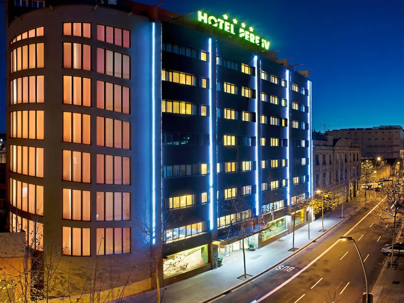 Salles Hotel Pere IV · Anbieterbild von TUI