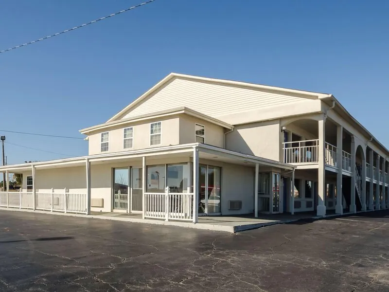 Motel 6 Commerce · Anbieterbild von TUI