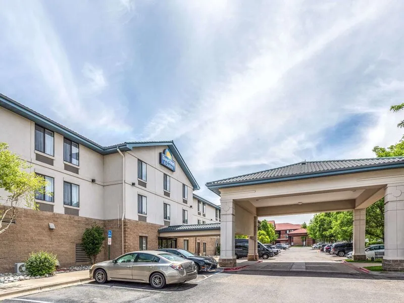 Days Inn & Suites by Wyndham Denver International Airport · Anbieterbild von TUI