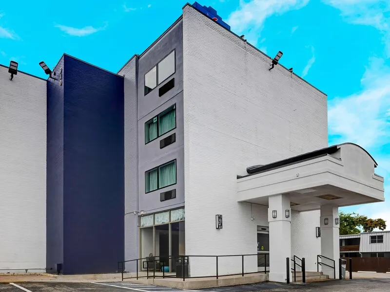 Motel 6 Arlington TX – Entertainment District · Anbieterbild von TUI